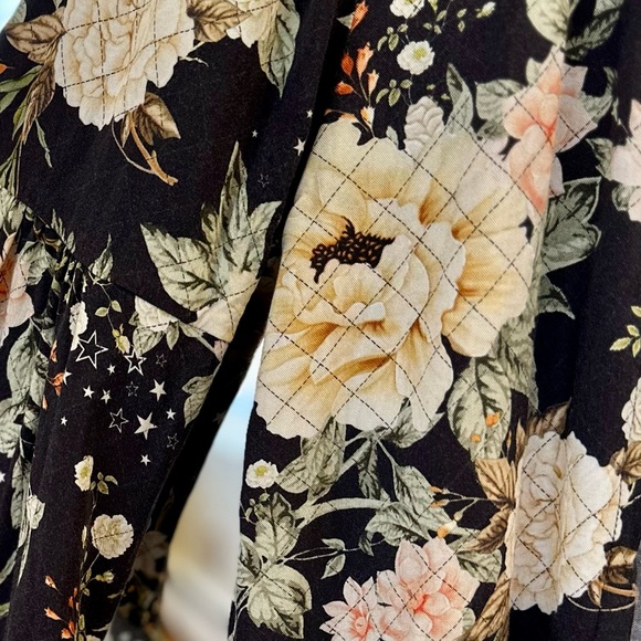 Farm Rio Flowy Floral Quilt Stitch Pattern Open Front Cardigan/Shrug Bell Sleeve - Picture 11 of 11